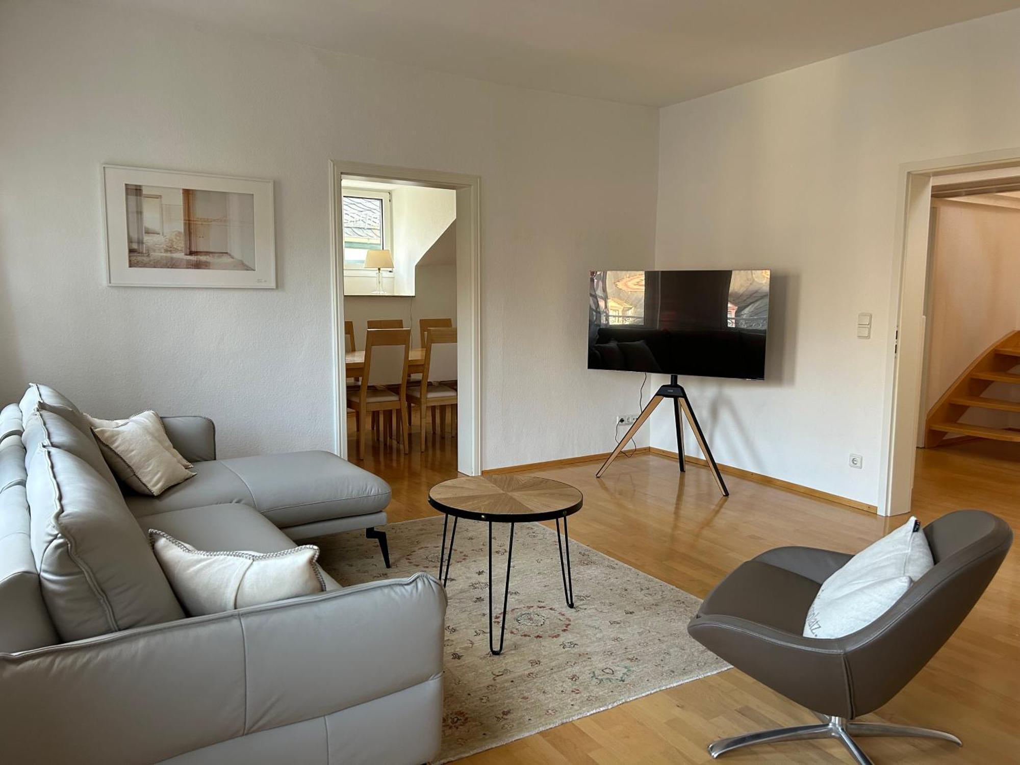 Alta Villa - Ferienwohnung Eltville am Rhein Buitenkant foto